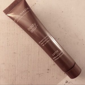 Vita Liberata Body Blur in Latte